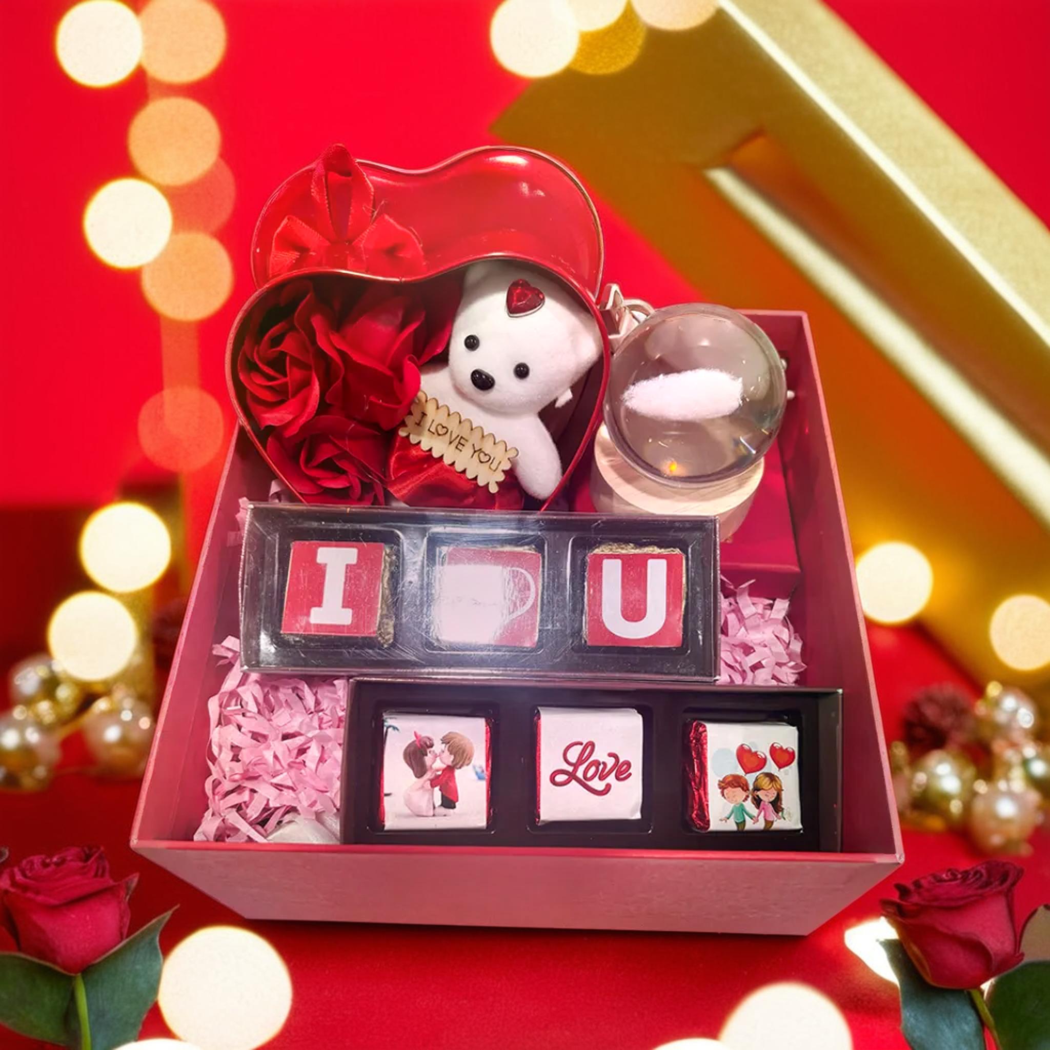 Red Love Hamper