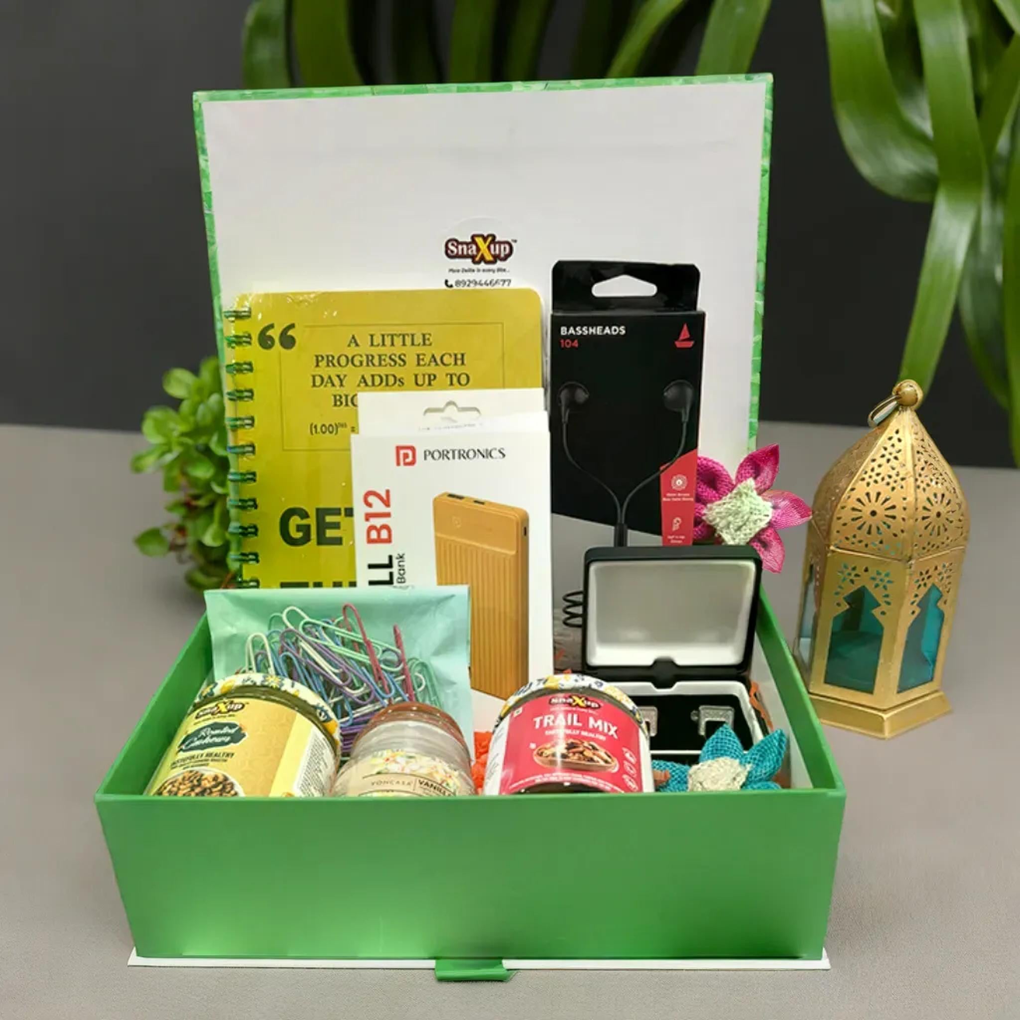 New Year Gift Green Hamper